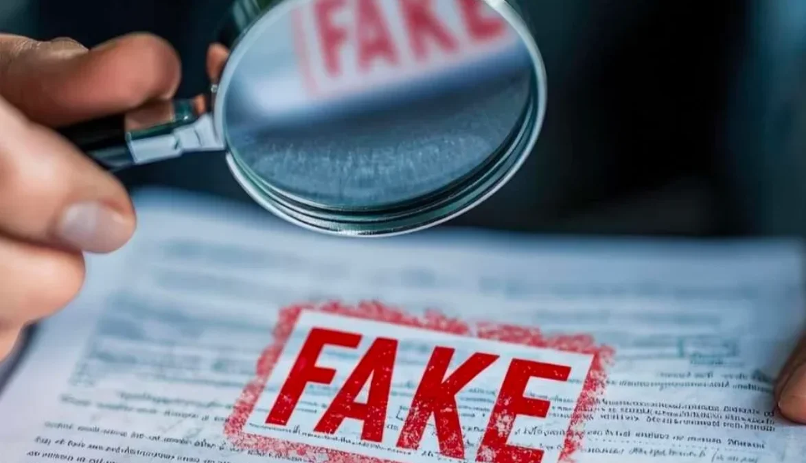 हल्द्वानी स्थित मरियम पैरामेडिकल कॉलेज विवाद मामले में पुलिस जांच का प्रतीकात्मक दृश्य