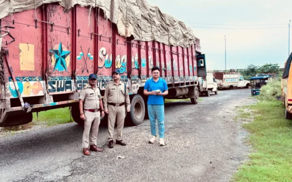 ओवरलोडिंग पर परिवहन विभाग का शिकंजा, सघन अभियान; 37 वाहनों के चालान, 14 सीज