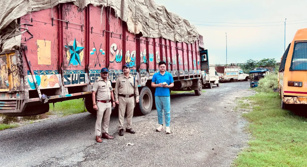 ओवरलोडिंग पर परिवहन विभाग का शिकंजा, सघन अभियान; 37 वाहनों के चालान, 14 सीज